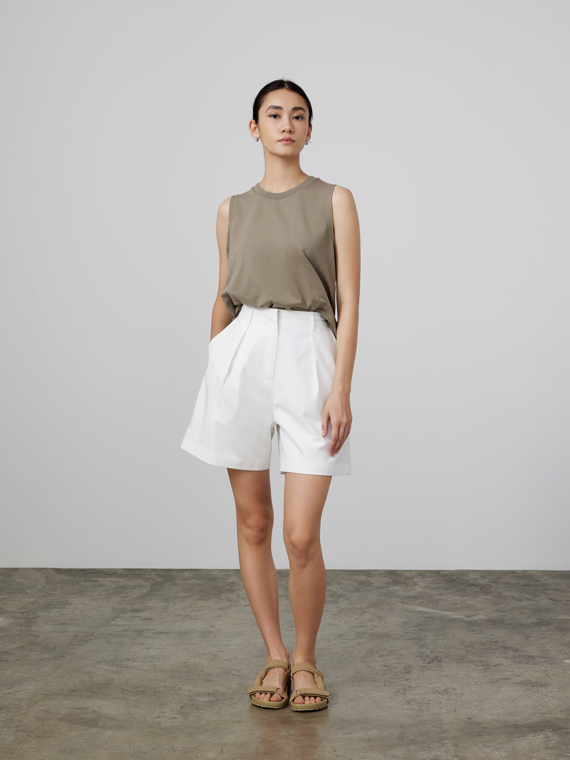 Taupe