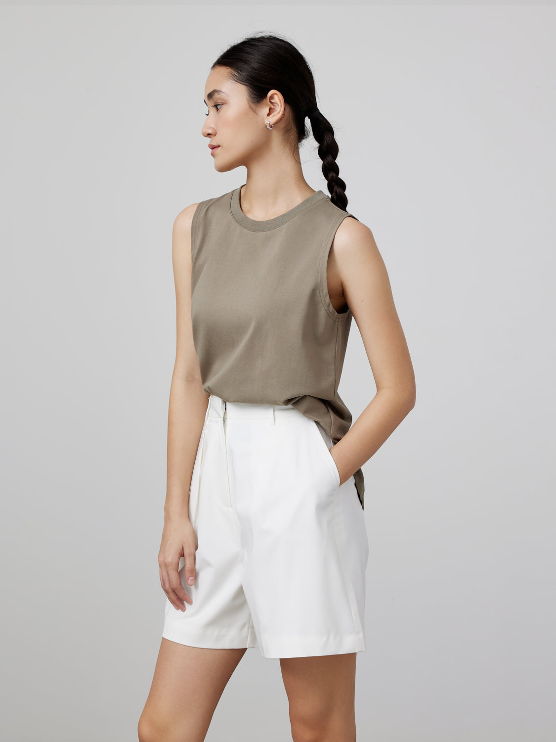 Taupe