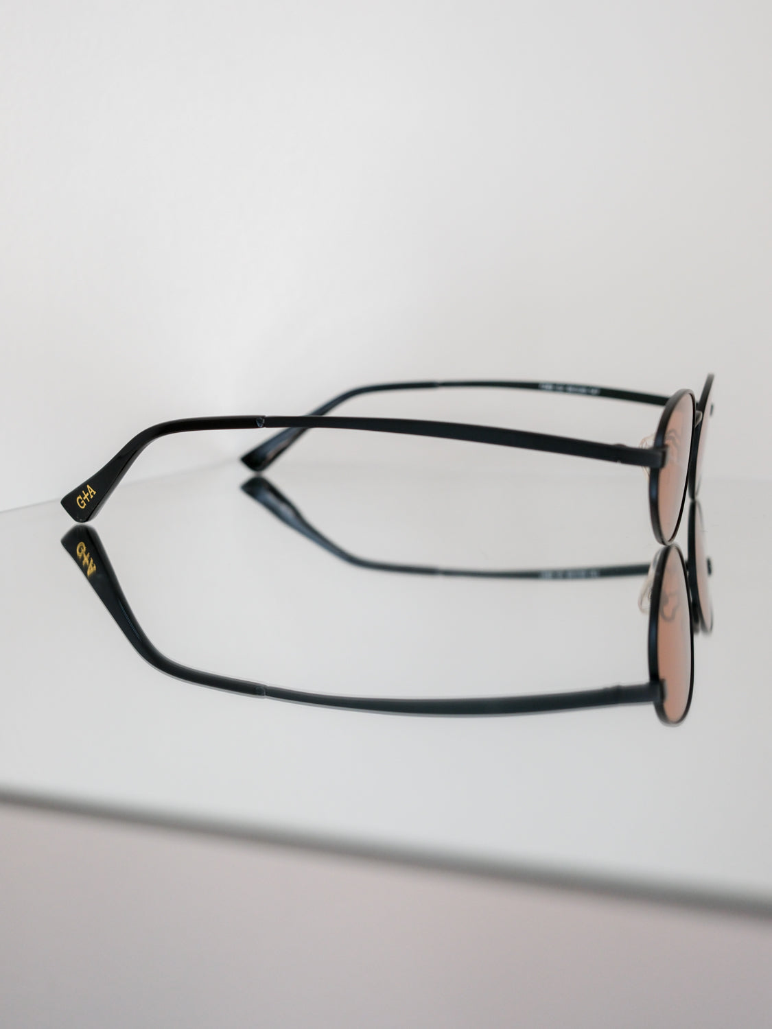 Black/Orange Lens