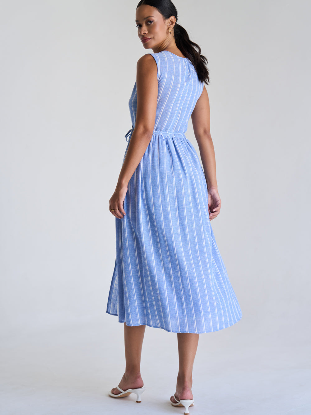 V-Neck Sleeveless Wrap Dress goodaddition V-Neck Sleeveless Wrap Dress goodaddition