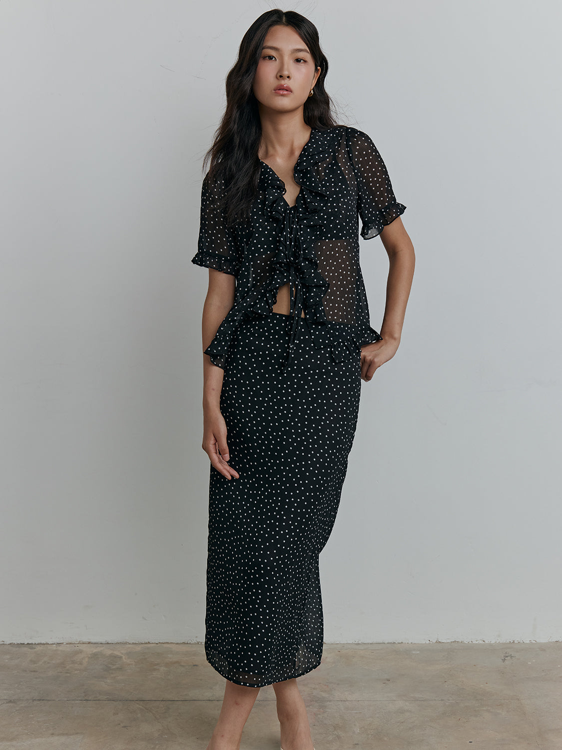 black polka dot